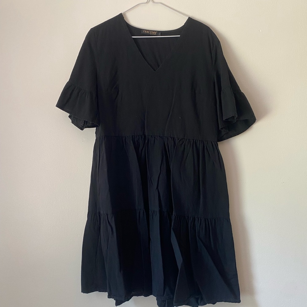 Fancyinn Black V-Neck Midi Dress